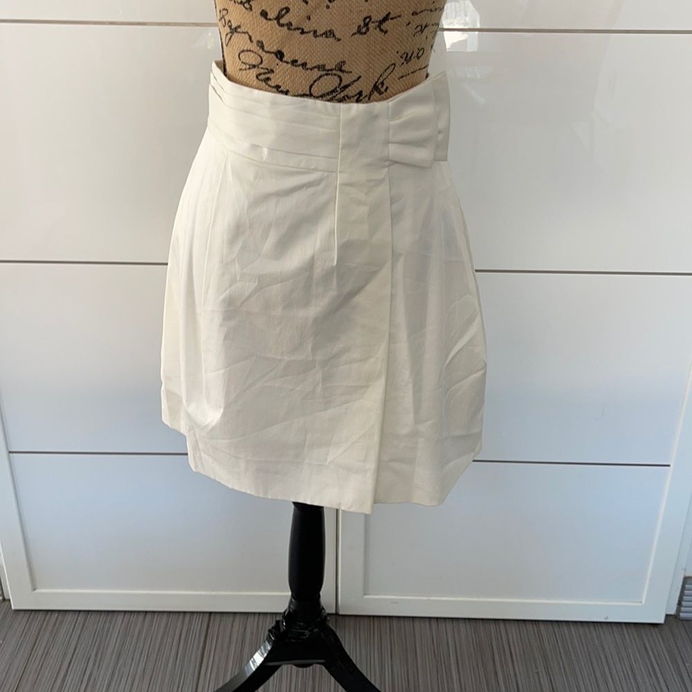 NWT BCBG ivory skirt